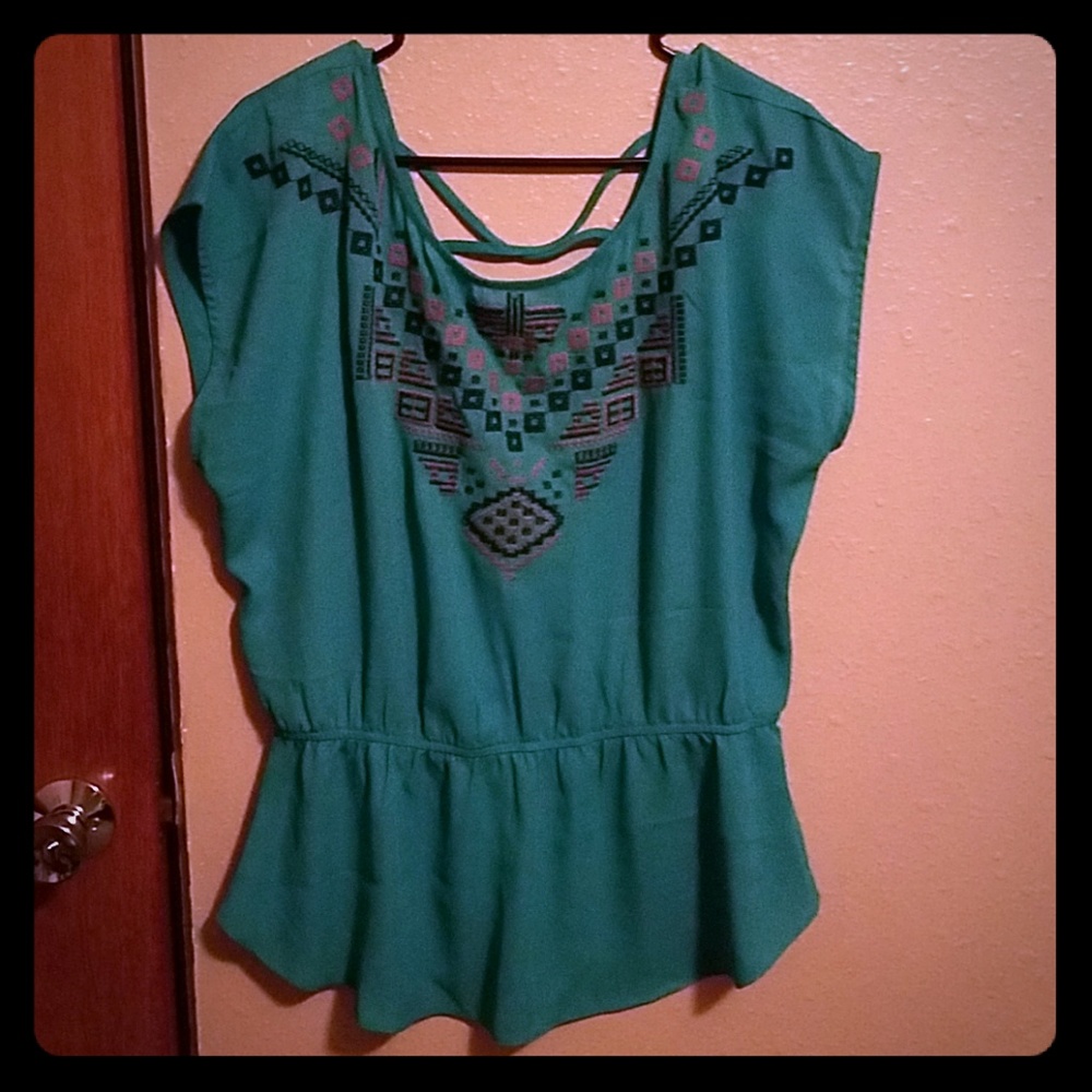 XL Maurices shirt NWOT